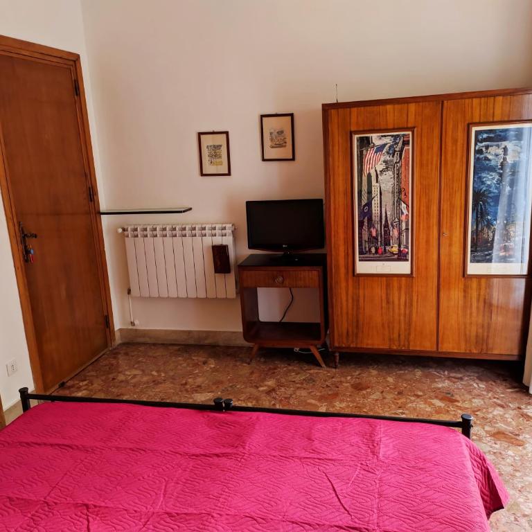 Olivarooms - Double Room with Private Bathroom - 5