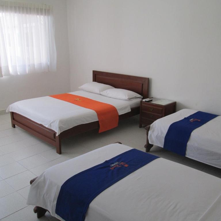 Hotel Villa Ricaurte - Habitación cuádruple - 6