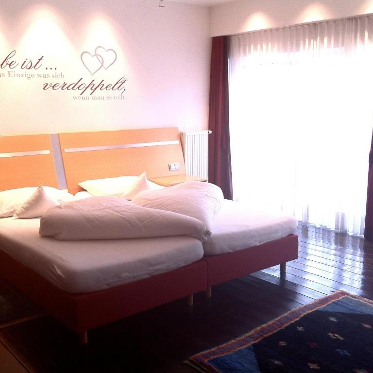 Alpenlove - Adult SPA Hotel - Comfort Doppelzimmer 'Red Passion' - 4