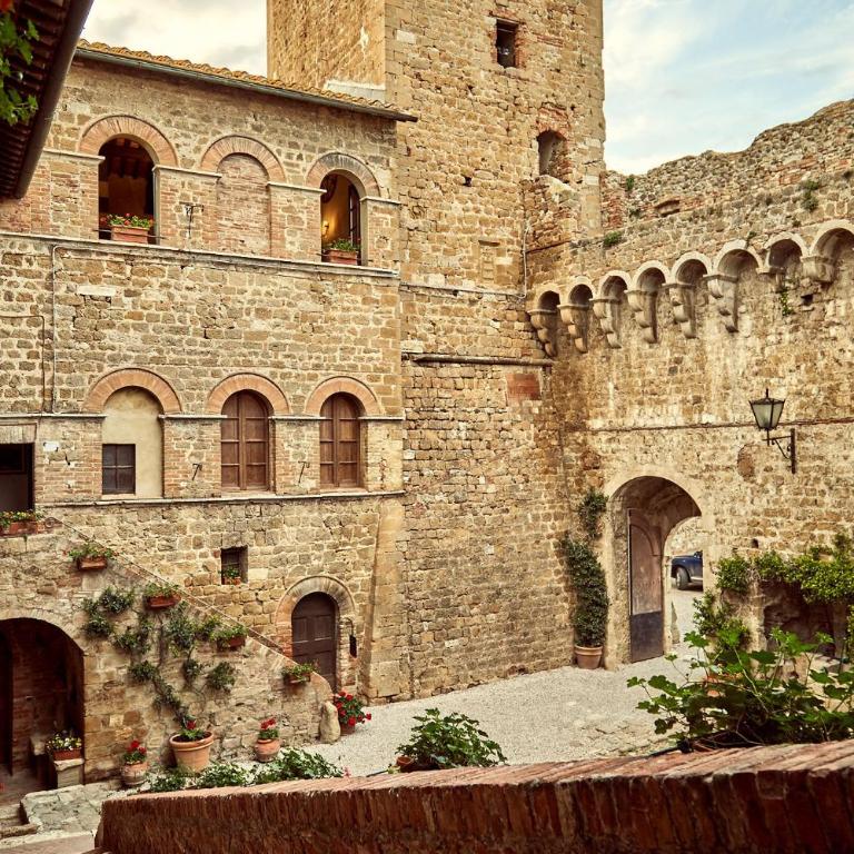 Il Mastio di Spedaletto - Camera Matrimoniale Deluxe con Vista Castello - 6