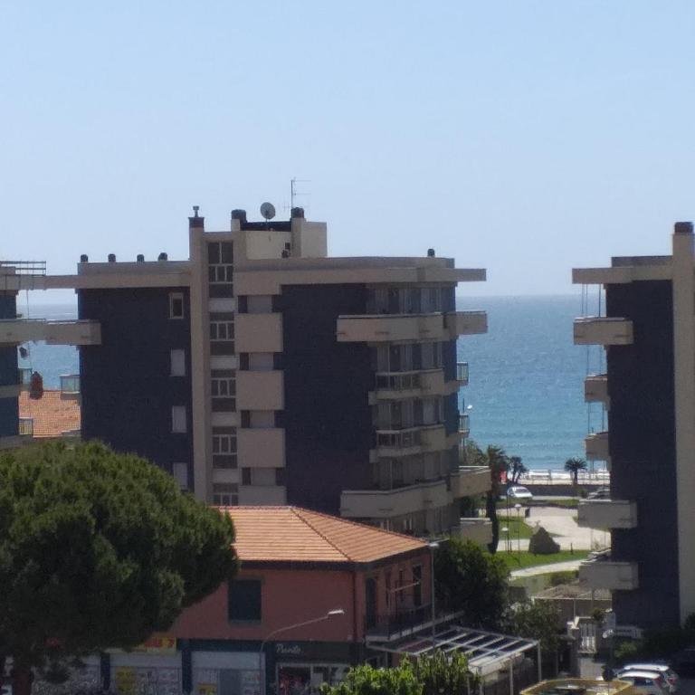 Via dei Mille 1, centrale e vista mare - Appartamento Monolocale con Vista Mare - 17