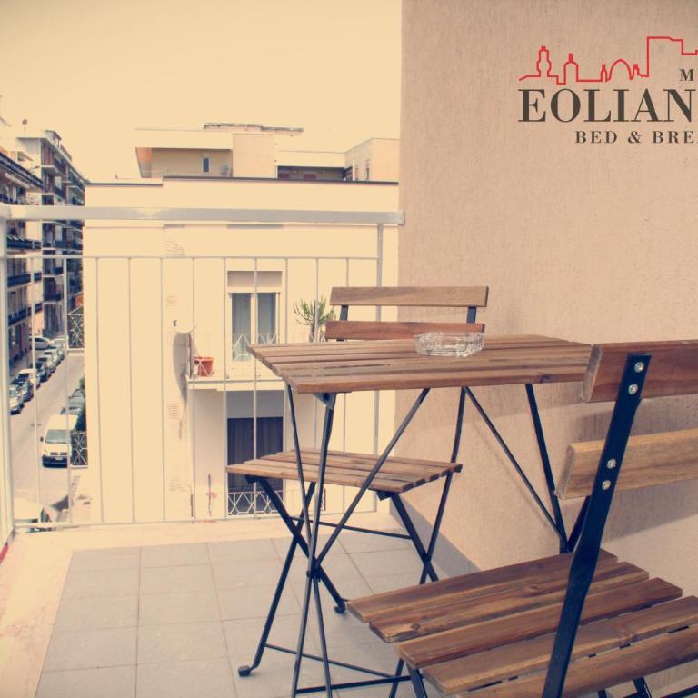 Eolian Port B&B - Camera Matrimoniale Deluxe con Balcone - 2