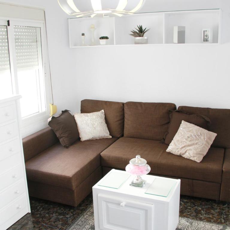 Shiny Per Family Apartment - Two-Bedroom Apartment - 3
