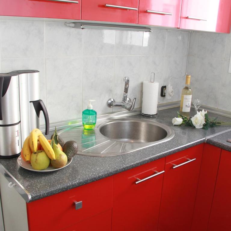 Shiny Per Family Apartment - Two-Bedroom Apartment - 30