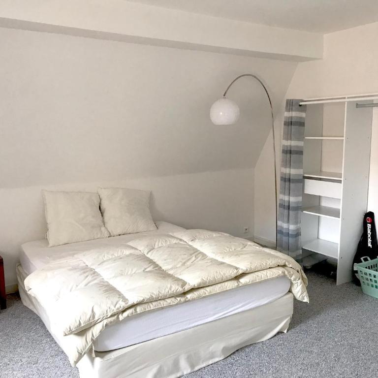 Appartement 3 chambres avec roof top à 5 mn de la plage - Three-Bedroom Apartment - 21