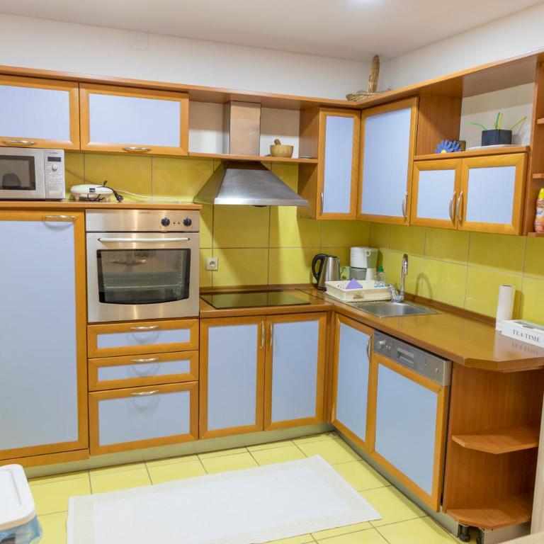 Apartment Vila Tara - Two-Bedroom Apartment with Balcony - 8