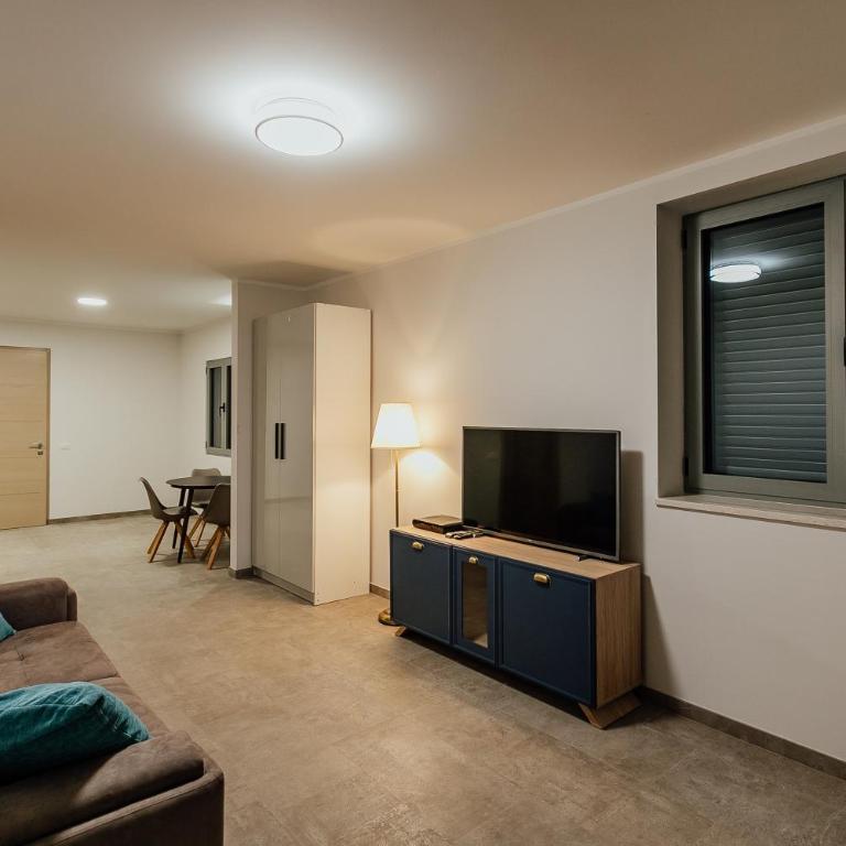 Boka Apartment 4 - One-Bedroom Apartment - 21