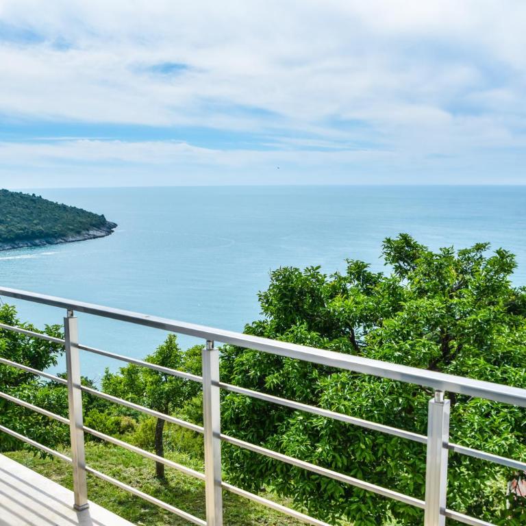 Apartments Blue Heaven - Apartment with Sea View - 4