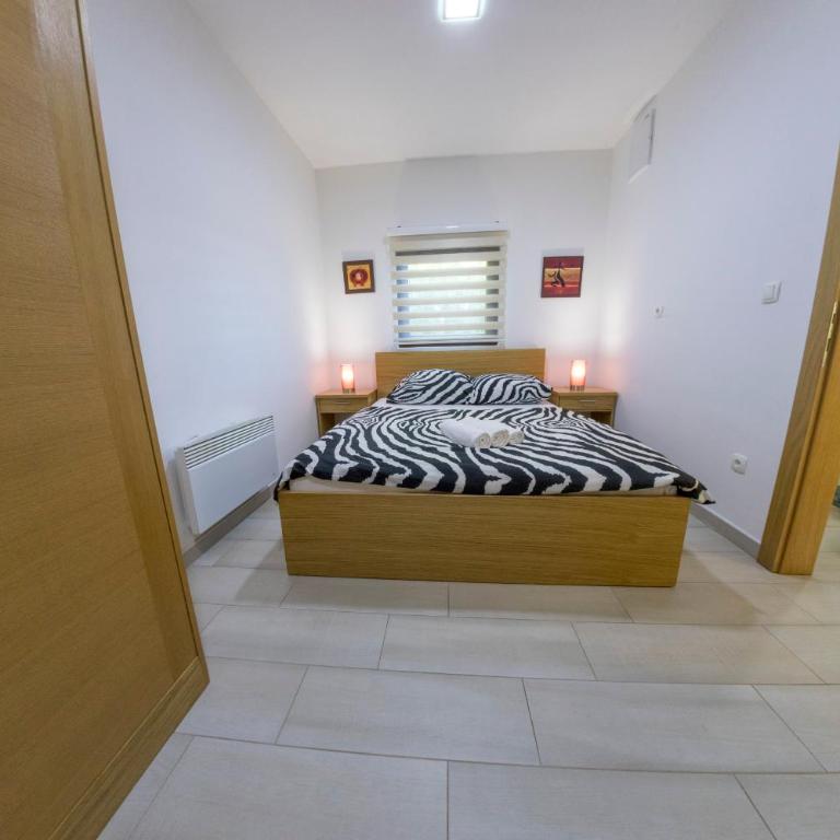 Apartment Vila Tara - Two-Bedroom Apartment with waterfall view - 11