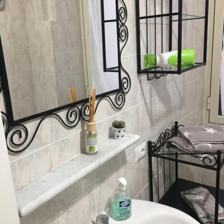 VINILE - Double Room with Shared Bathroom - 4