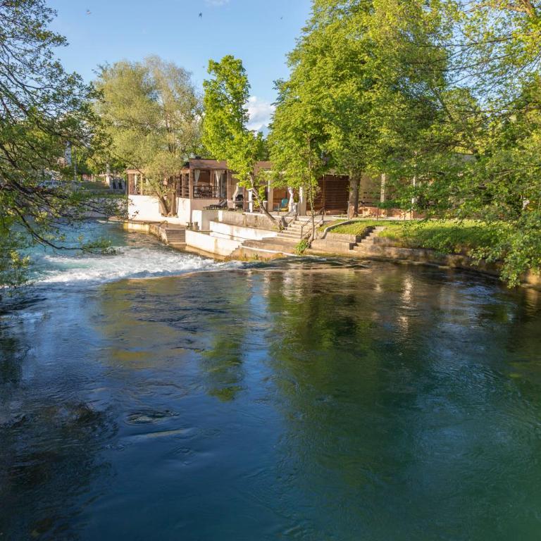 Apartment Vila Tara - Comfort One-Bedroom Apartment with Balcony and River View - 18