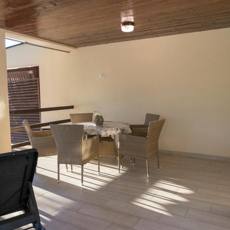 Apartment Vila Tara - Two-Bedroom Apartment with waterfall view - 16