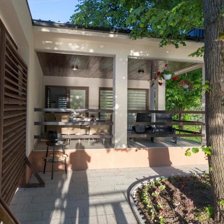 Apartment Vila Tara - Two-Bedroom Apartment with waterfall view - 17