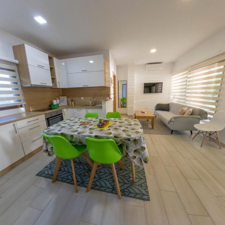 Apartment Vila Tara - Two-Bedroom Apartment with waterfall view - 18