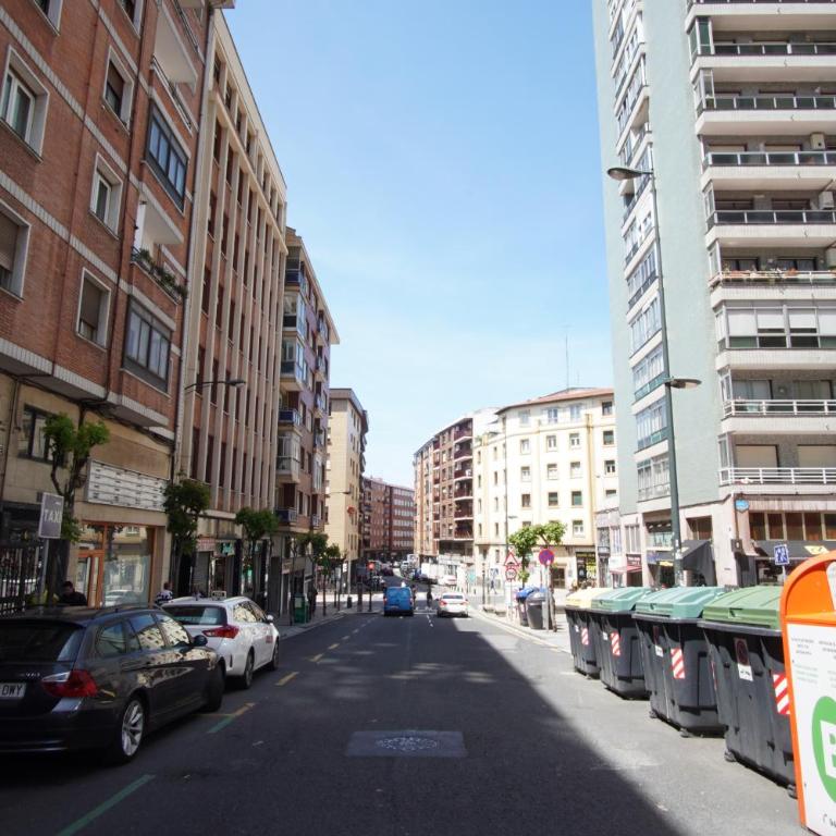 Coqueto junto a Casco Viejo - Two-Bedroom Apartment - 54