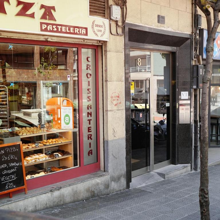 Coqueto junto a Casco Viejo - Two-Bedroom Apartment - 53