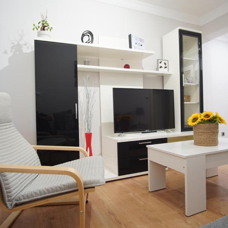 Coqueto junto a Casco Viejo - Two-Bedroom Apartment - 9