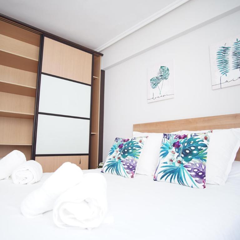 Coqueto junto a Casco Viejo - Two-Bedroom Apartment - 10