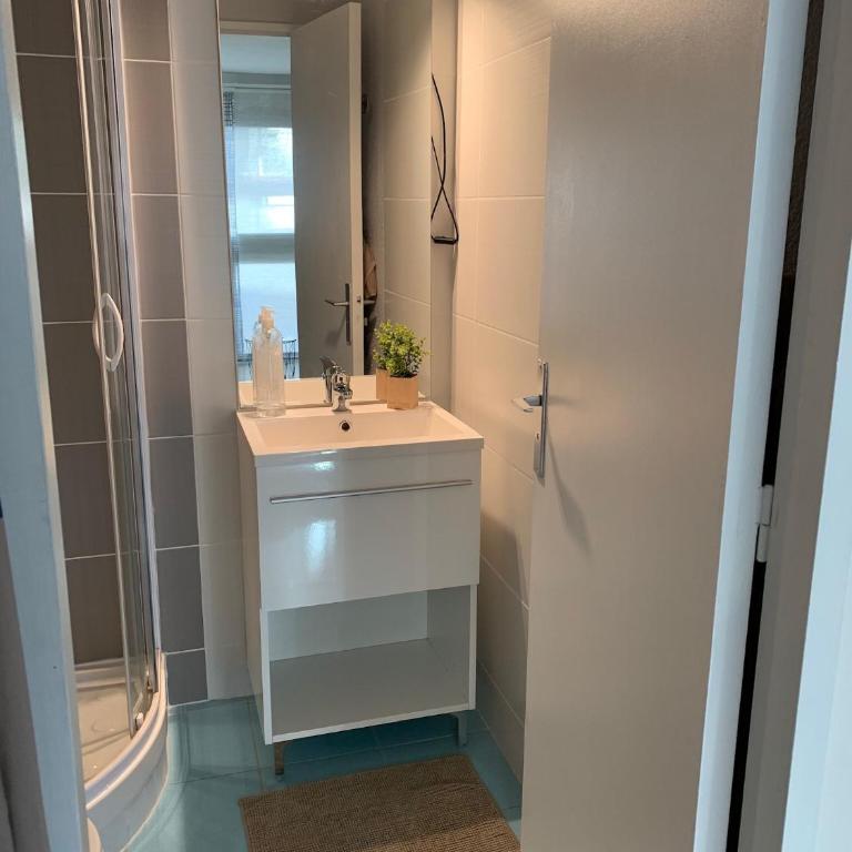 Le studio de la plage centrale - Apartment - 5
