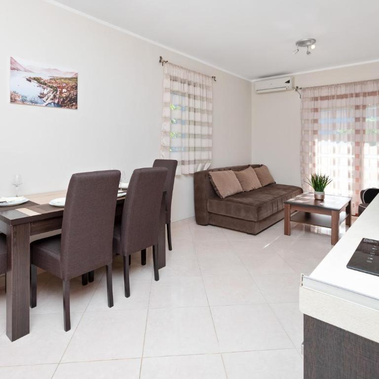 Apartments Donkovic - Two-Bedroom Apartment - 13