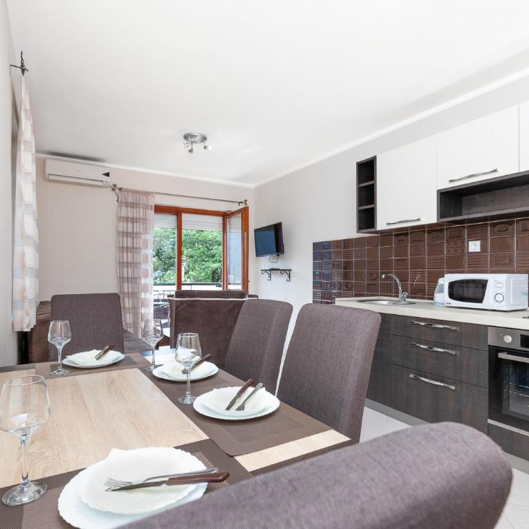 Apartments Donkovic - Two-Bedroom Apartment - 5