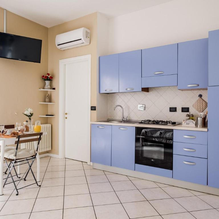 Your Holiday in Bologna - Appartamento con 1 Camera da Letto - 1