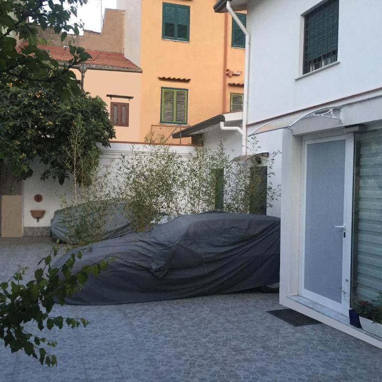 White Home. Casa Relax, piscina, free wi-fi & posto auto. - Casa con 1 Camera da Letto - 2
