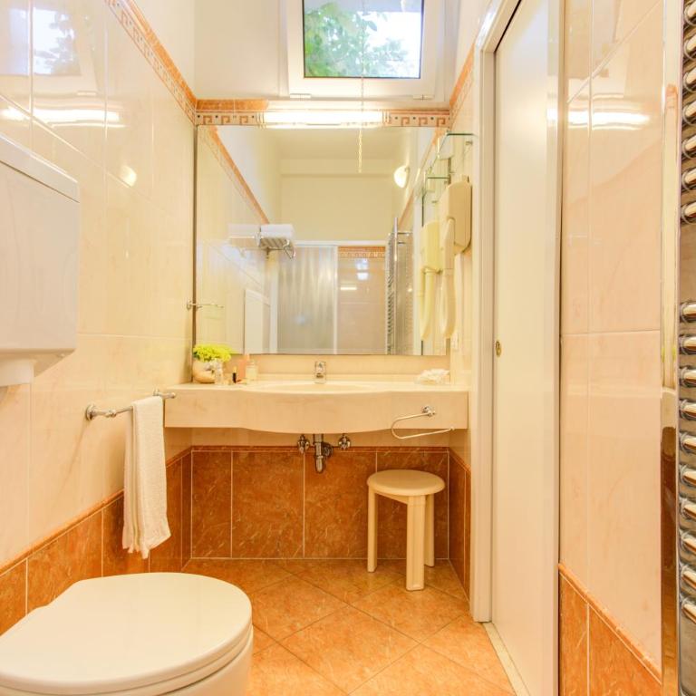Hotel Nanni - Camera Familiare Superior - 6