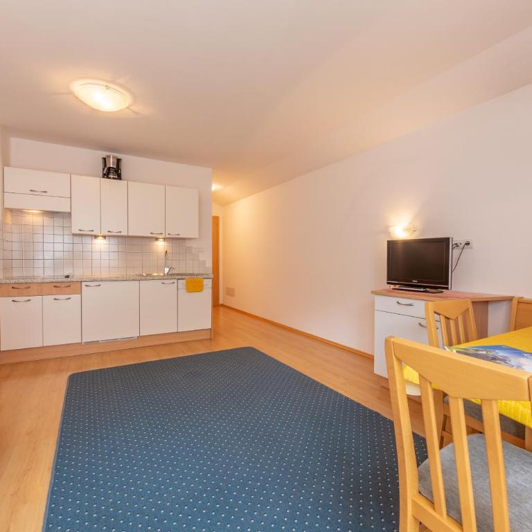 Residence Trenker Luis - Appartamento con Balcone - 7