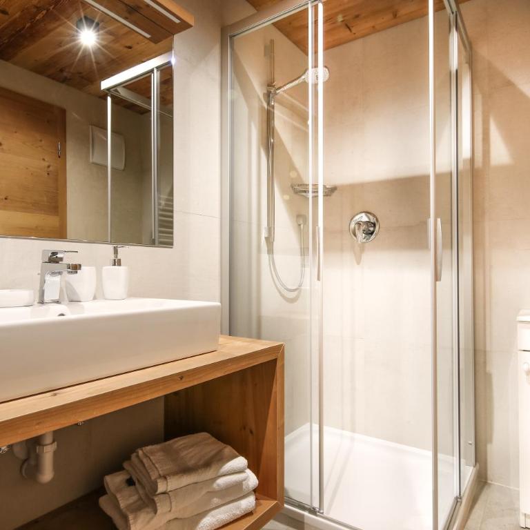 Appartamenti La Munt - Appartamento con 2 Camere da Letto e con Vista Montagna - 8