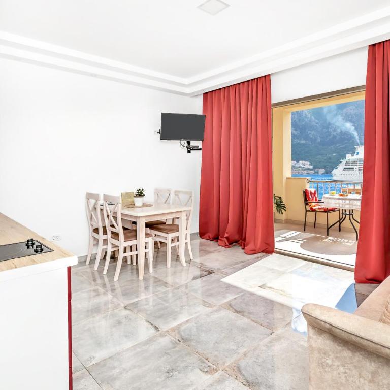 Apartments Castello - One-Bedroom Apartment with Sea View - 27