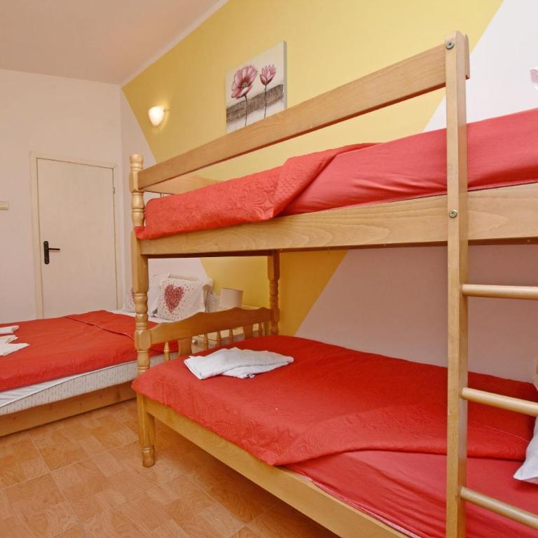 Apartments Siljak - One-Bedroom Apartment with Terrace - 16