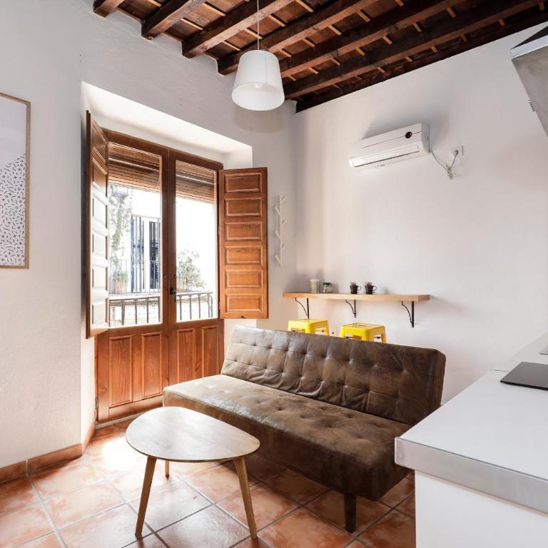 Urban Suites Granada - Apartment - 3
