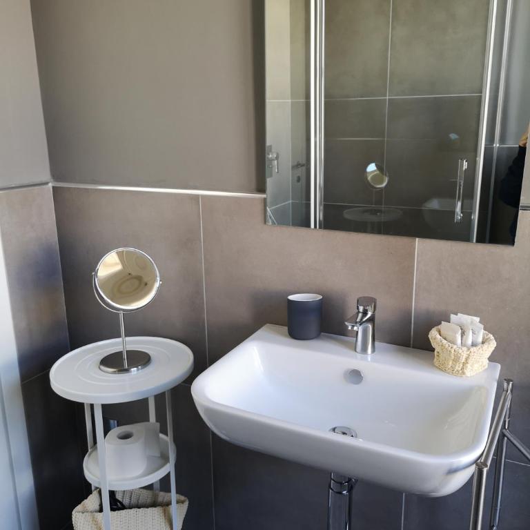 HOMEY I Pep's Rooms & Apartment - Suite con 2 Camere da Letto - 8