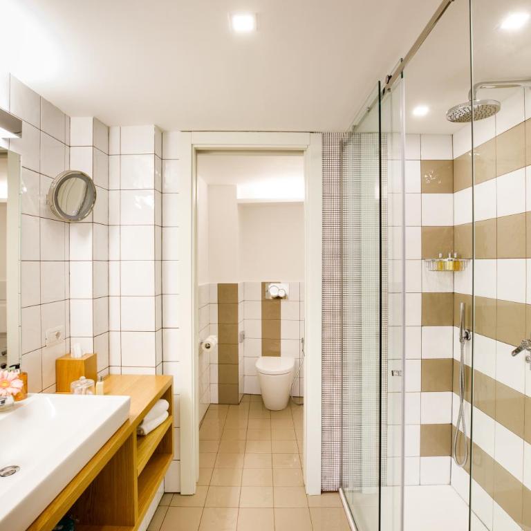 Villa Fiorella Art Hotel - Duplex Suite Emma - 1