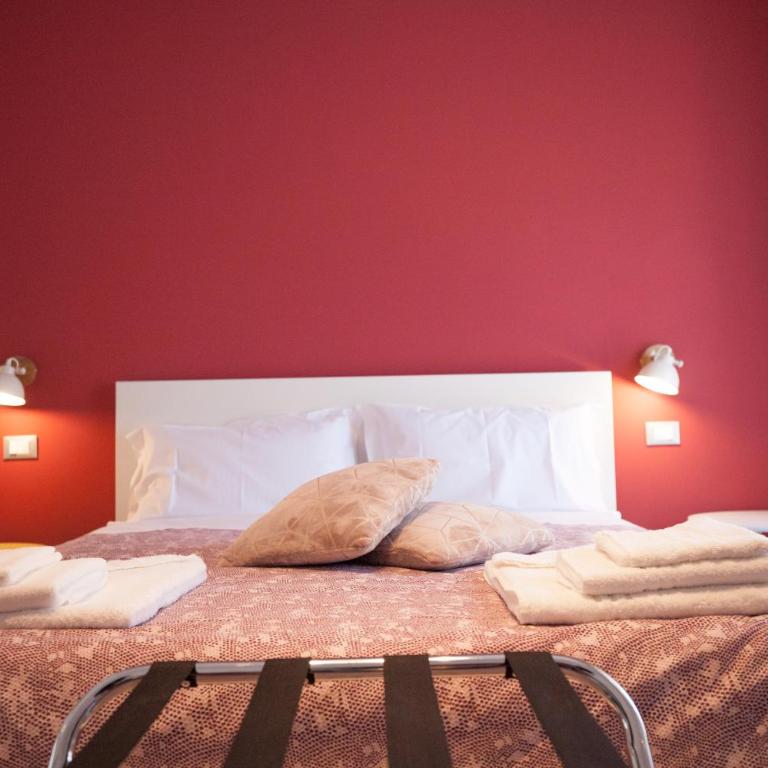 Prometeo rooms - Camera Matrimoniale con Balcone - 4