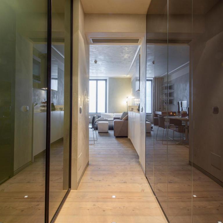 Milan Royal Suites - Centro Duomo - Suite Beethoven VI - Via Romagnosi 4 - 1