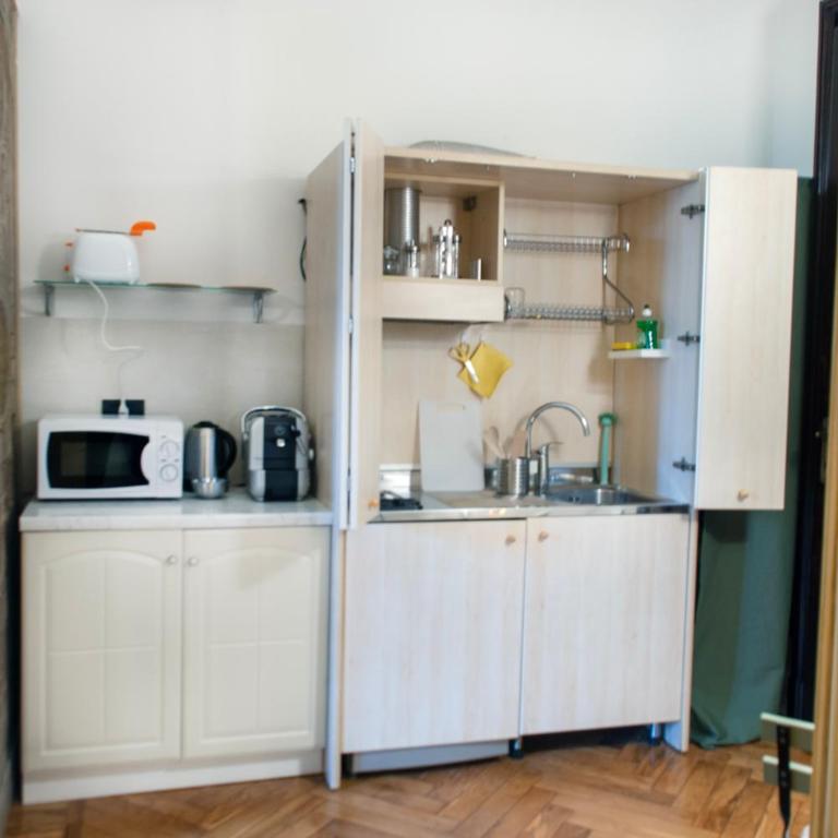 Re Umberto Suite - One-Bedroom Apartment - 2