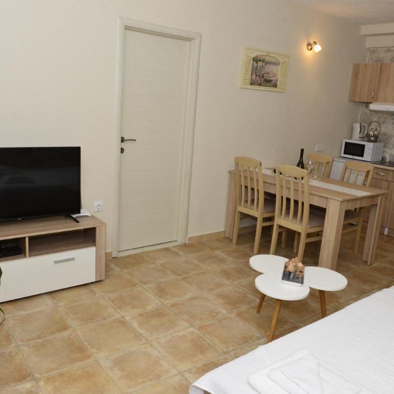 Villa Andrea Apartments with parking - Deluxe One Bedroom Apartment - 20