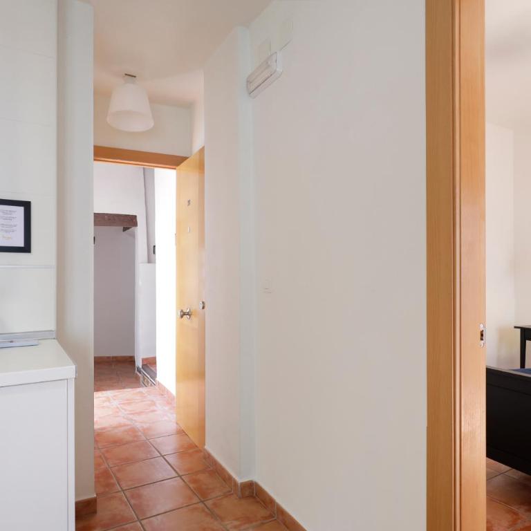 Urban Suites Granada - Apartment - 6
