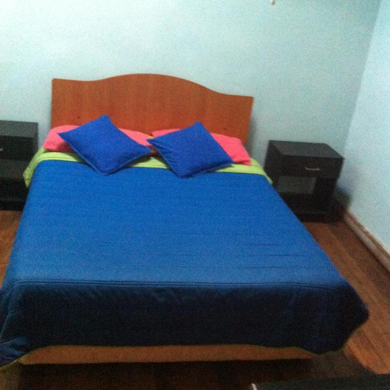 Hostal Tricontinental - Habitación Doble Estándar con baño compartido - 23