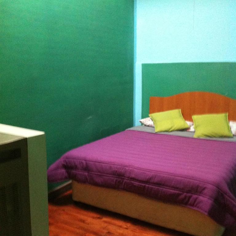 Hostal Tricontinental - Habitación Doble Estándar con baño compartido - 22