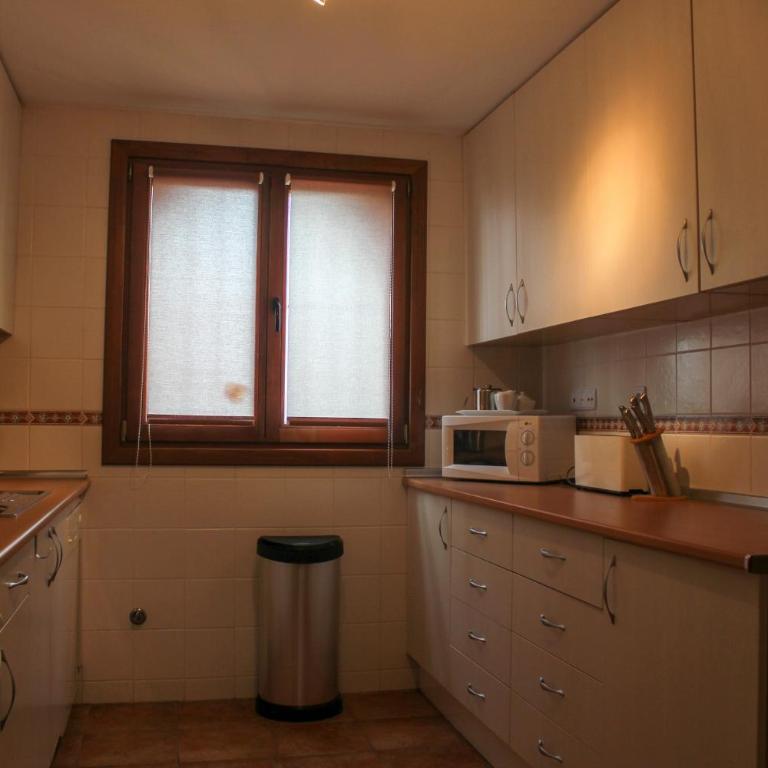 (ROU002) Cómoda Casa con Puerta a la Piscina - Casa Unifamiliar de 3 dormitorios - 10