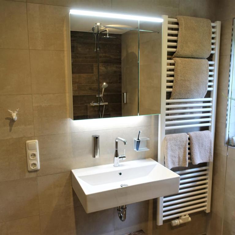Montara Suites Bodenmais I aktivCARD Bayerischer Wald inklusive - Suite mit Bergblick - 7