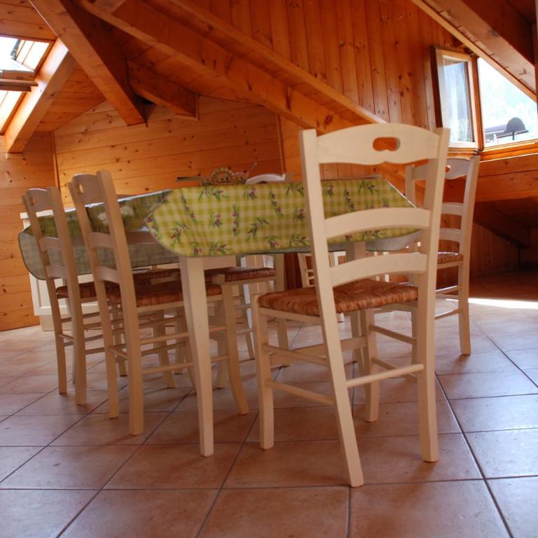 Maso Anna - Appartamento Mansardato con 2 Camere da Letto e Vista Montagna (8 Adulti) - 5