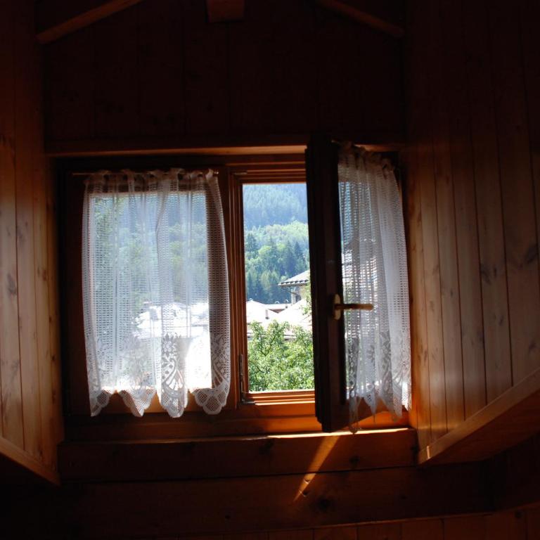 Maso Anna - Appartamento Mansardato con 2 Camere da Letto e Vista Montagna (8 Adulti) - 8