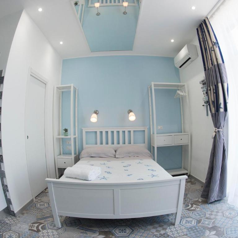 Nereidi Suites - Camera Matrimoniale Deluxe con Balcone e Vista Mare - 8