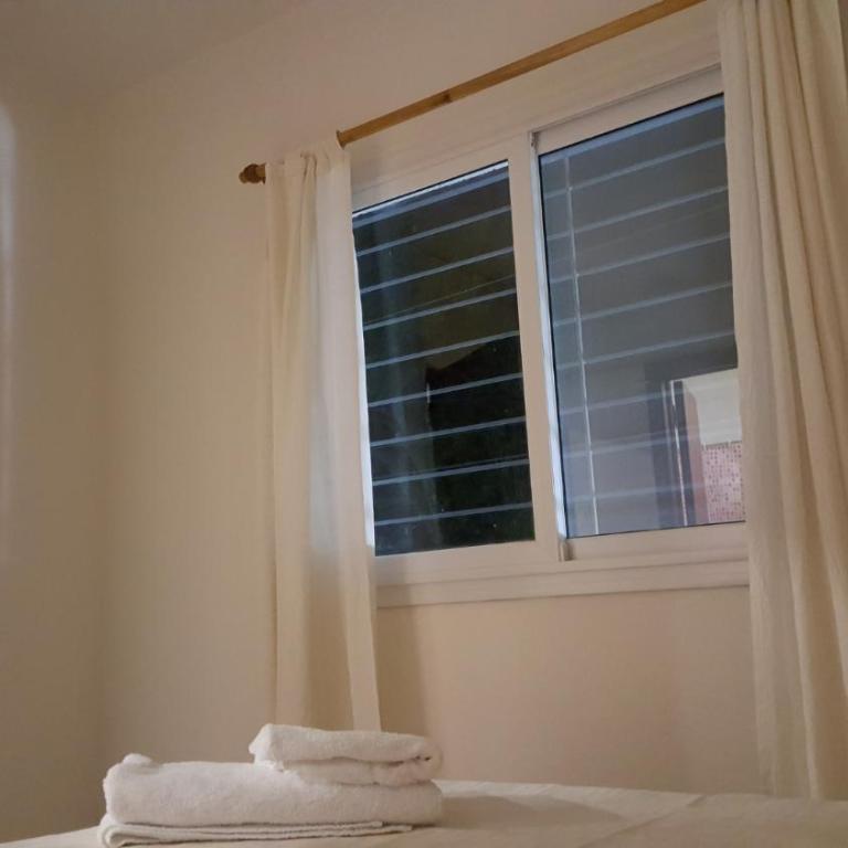SUEÑO URBANO - Habitación Doble con baño privado - 1 o 2 camas - 2