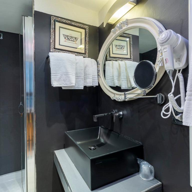 Hotel Columbia Wellness & Spa - Camera Matrimoniale Standard - 33
