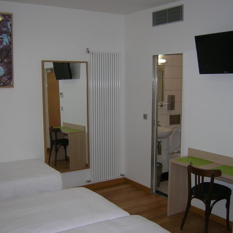 Hotel Darcet - Chambre Triple - 4